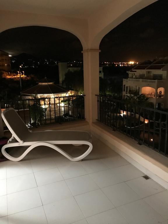 Apartment Golf Park Los Abrigos Eksteriør billede